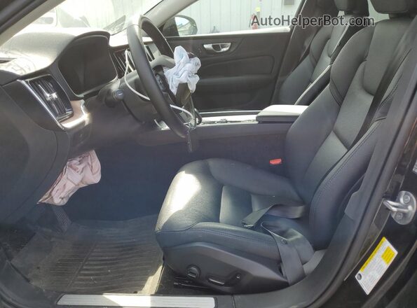 YV4L12WK8S2146097 2025 VOLVO V60 Black წინა სალონის ხედი