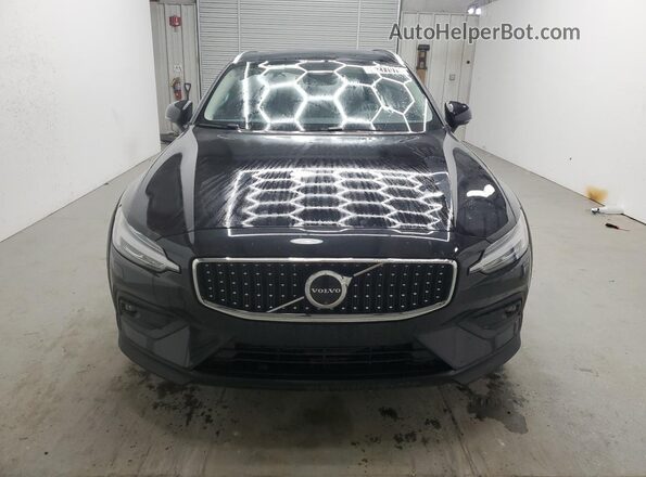 YV4L12WK8S2146889 2025 VOLVO V60 Черный Вид спереди