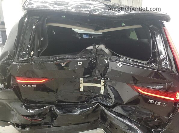 YV4L12WK8S2146889 2025 VOLVO V60 Черный 