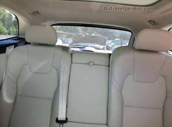 YV4M12RC3S1020454 2025 VOLVO XC60 White Rear seats view