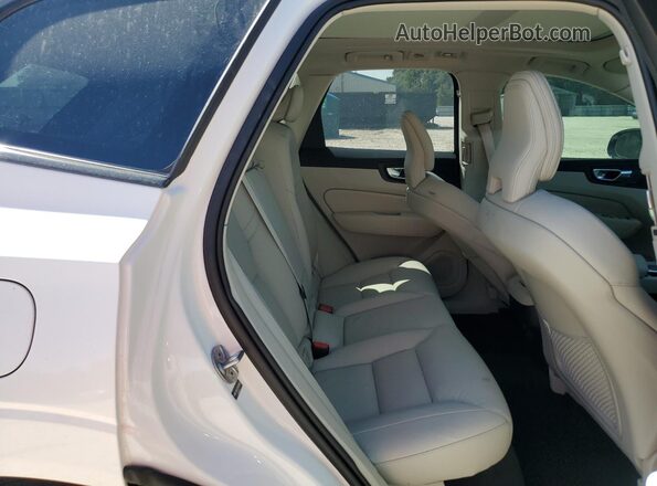 YV4M12RC3S1020454 2025 VOLVO XC60 White Rear interior view
