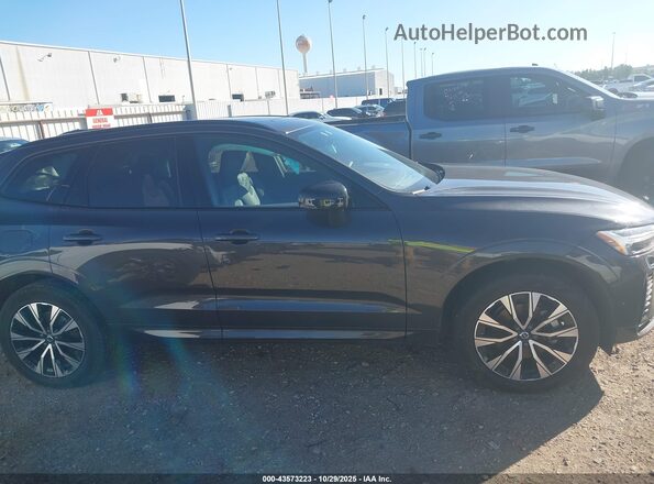 YV4M12RC5S1175751 2025 VOLVO XC60 Gray Вид задньої частини салону