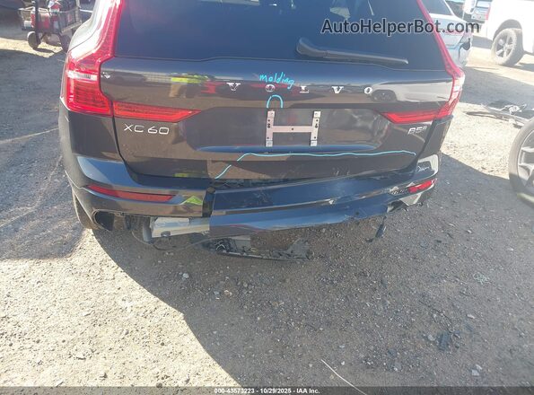 YV4M12RC5S1175751 2025 VOLVO XC60 Gray Вид спереду