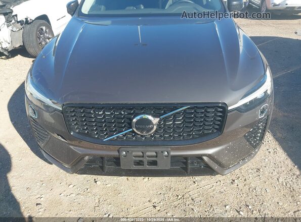 YV4M12RC5S1175751 2025 VOLVO XC60 Gray Вид щитка приладів