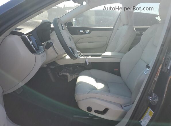 YV4M12RJ2S1109172 2025 VOLVO XC60 Blue Սալոնի դիմացի տեսք