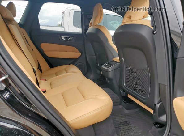 YV4M12RM3S1159282 2025 VOLVO XC60 Black 
