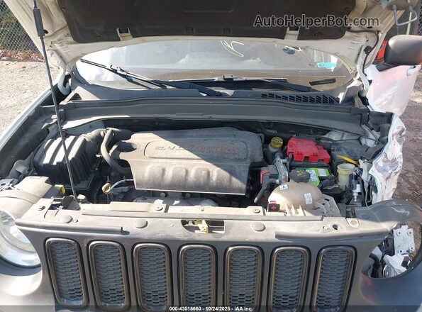 ZACCJBAB2JPH58875 2018 JEEP RENEGADE Белый 