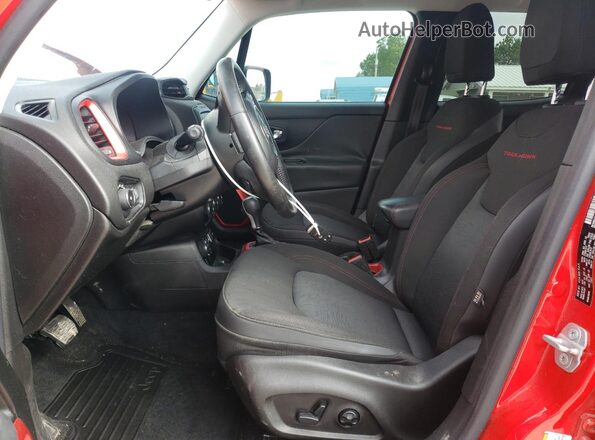 ZACCJBCTXGPC54539 2016 JEEP RENEGADE Красный Вид салона спереди