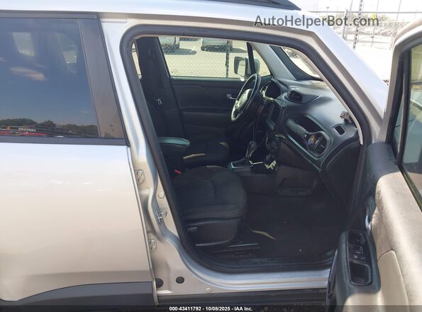ZACNJABB0LPL43121 2020 JEEP RENEGADE Silver Widok wnętrza z przodu