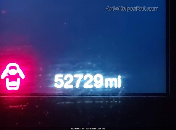 ZACNJABB3LPL31402 2020 JEEP RENEGADE Красный Вид задних сидений