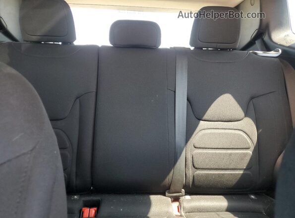 ZACNJABB6LPL04565 2020 JEEP RENEGADE Black Հետևի նստատեղերի տեսք