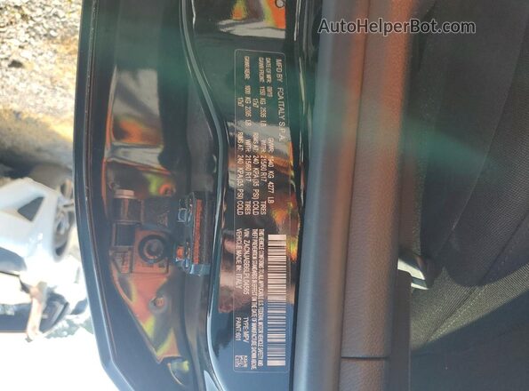 ZACNJABB6LPL04565 2020 JEEP RENEGADE Black VIN կոդի պիտակի տեսք