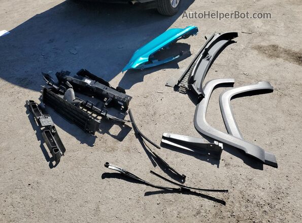 ZACNJDB10NPN46425 2022 JEEP RENEGADE Teal Engine compartment view