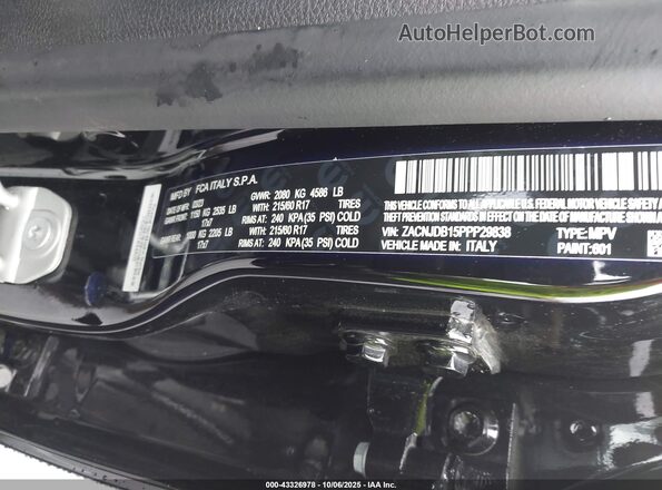 ZACNJDB15PPP29838 2023 JEEP RENEGADE Black ძრავის განყოფილების ხედი
