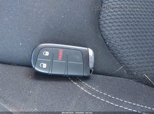 ZACNJDB16PPP57633 2023 JEEP RENEGADE Gray Вид панелі приладів