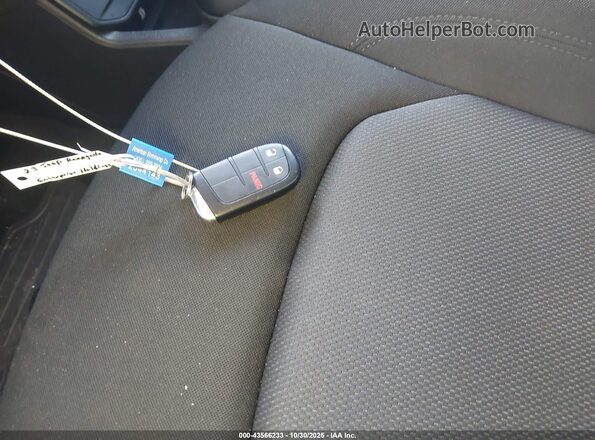 ZACNJDB16PPP70687 2023 JEEP RENEGADE Blue Widok deski rozdzielczej