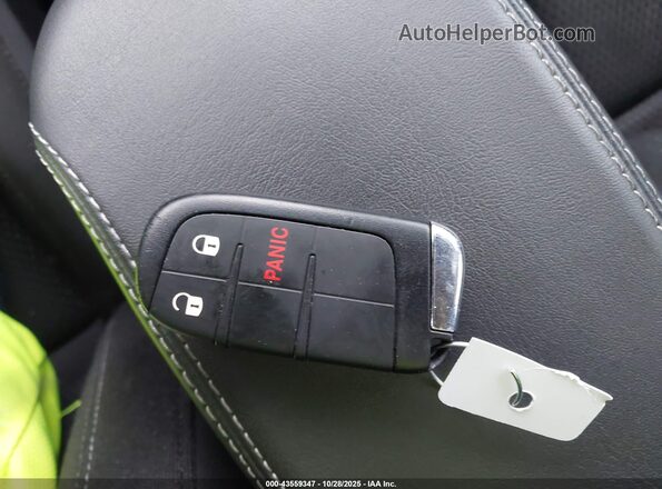 ZACNJDB17PPP32434 2023 JEEP RENEGADE Gray Առջևի վահանակի տեսք