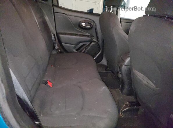 ZACNJDB19NPN56712 2022 JEEP RENEGADE Teal Rear interior view