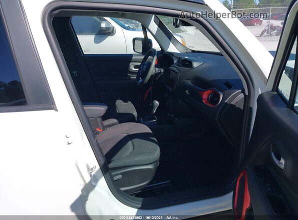 ZACNJDC12PPP60883 2023 JEEP RENEGADE White წინა სალონის ხედი