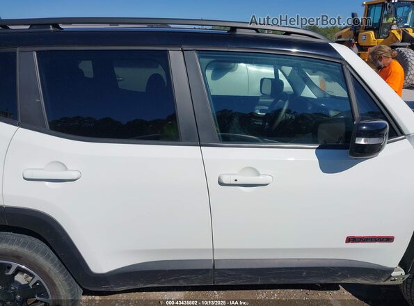 ZACNJDC12PPP60883 2023 JEEP RENEGADE White სალონის 360-გრადუსიანი ხედი
