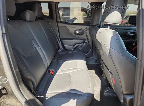 ZACNJDC14PPP13371 2023 JEEP RENEGADE Черный Вид задних сидений
