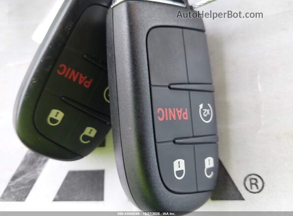 ZACNJDC14PPP14181 2023 JEEP RENEGADE Gray Dashboard view