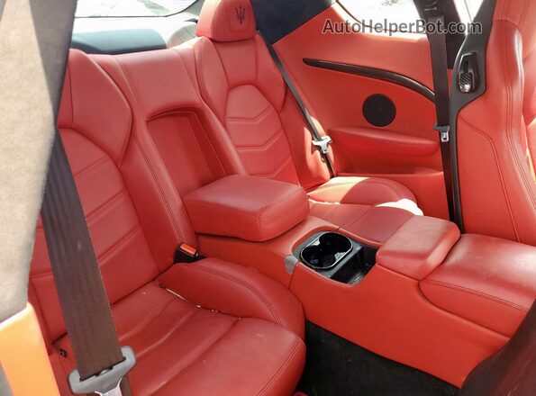 ZAM45VLA7J0253978 2018 MASERATI GRANTURISM Black უკანა სავარძლების ხედი