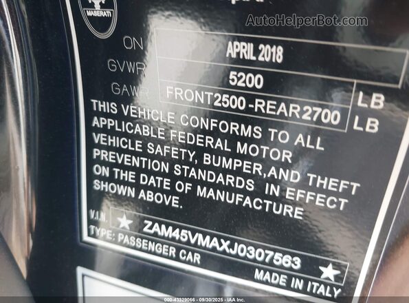 ZAM45VMAXJ0307563 2018 MASERATI GRANTURISM Black Engine compartment view