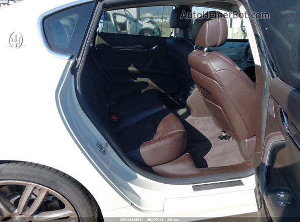 ZAM56RPL4H1226584 2017 MASERATI QUATTROPOR White Vista de la etiqueta del VIN