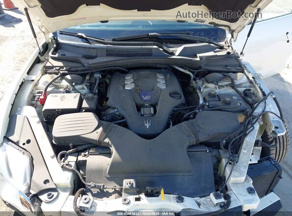 ZAM56RPL4H1226584 2017 MASERATI QUATTROPOR White Vista trasera
