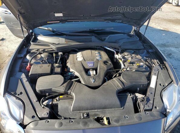 ZAM56RPLXH1237136 2017 MASERATI QUATTROPOR Gray Rear interior view