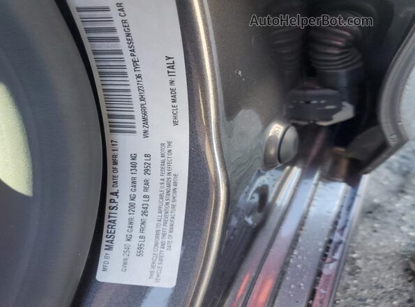 ZAM56RPLXH1237136 2017 MASERATI QUATTROPOR Gray Engine compartment view