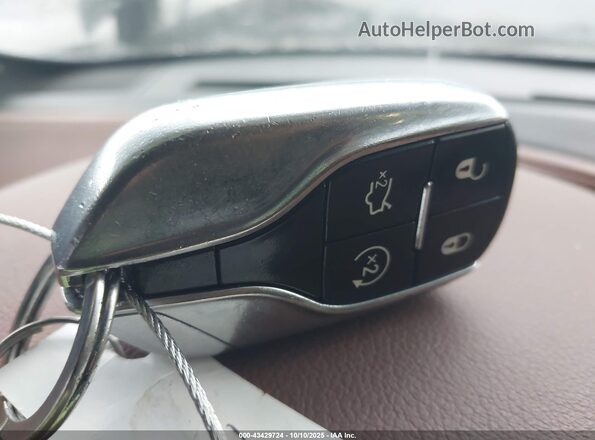 ZAM57XSA3K1313312 2019 MASERATI GHIBLI Black Vista del salpicadero