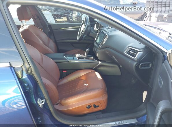 ZAM57XSA6J1293216 2018 MASERATI GHIBLI Blue Вид салону спереду