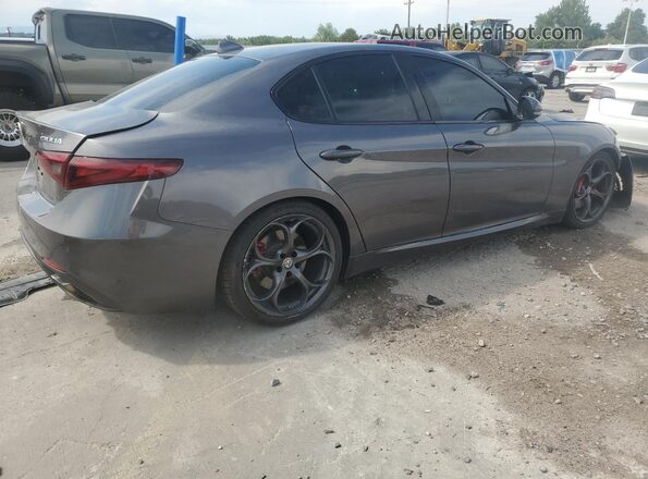ZARFAECN1H7557360 2017 ALFA ROMEO GIULIA Gray 