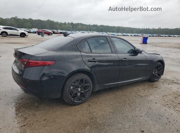 ZARFAMAN3M7641901 2021 ALFA ROMEO GIULIA Black Tył prawy