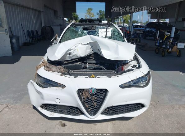 ZARFAMANXL7631929 2020 ALFA ROMEO GIULIA White Widok deski rozdzielczej