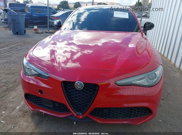 ZARFAMBN0N7663855 2022 ALFA ROMEO GIULIA Red 