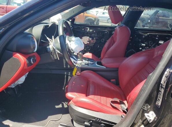 ZARFAMBN4M7640464 2021 ALFA ROMEO GIULIA Black Вид салону спереду