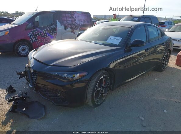 ZARFAMBN8R7681865 2024 ALFA ROMEO GIULIA Black Front left