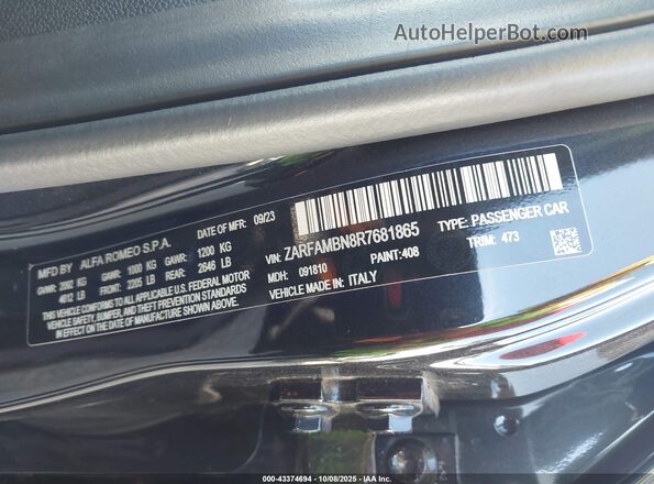 ZARFAMBN8R7681865 2024 ALFA ROMEO GIULIA Black Engine compartment view