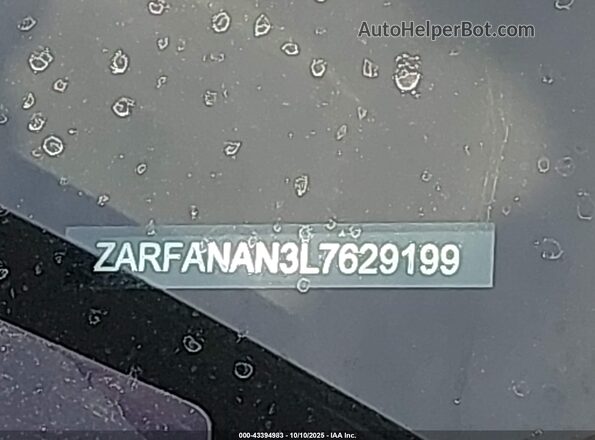 ZARFANAN3L7629199 2020 ALFA ROMEO GIULIA Blue Vista del compartimento del motor