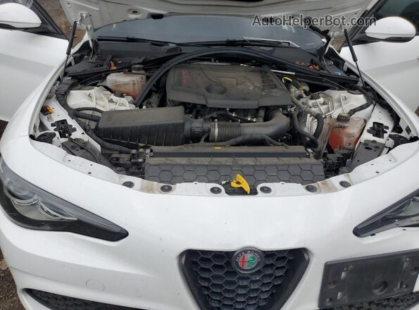 ZARFANANXN7652918 2022 ALFA ROMEO GIULIA White Вид задньої частини салону