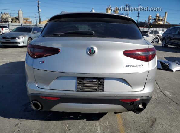 ZASFAKAN0J7B75510 2018 ALFA ROMEO STELVIO Серебряный 