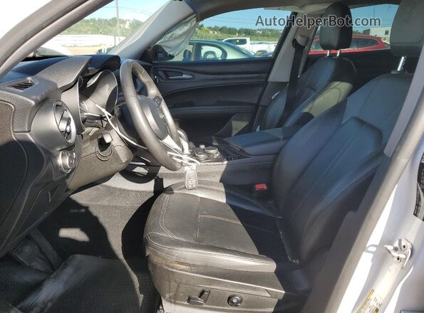 ZASFAKAN4J7B72304 2018 ALFA ROMEO STELVIO Белый 