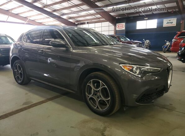 ZASFAKAN6J7B62373 2018 ALFA ROMEO STELVIO Gray 