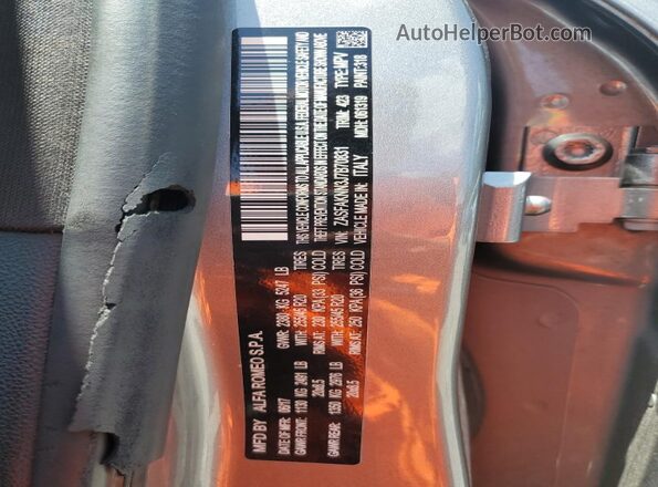 ZASFAKNN3J7B70831 2018 ALFA ROMEO STELVIO Серебряный 