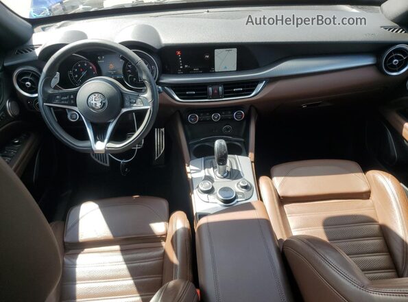 ZASFAKNN4J7B99626 2018 ALFA ROMEO STELVIO Blue 