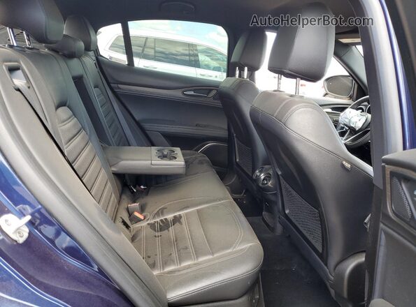 ZASFAKNN5J7B73455 2018 ALFA ROMEO STELVIO Blue 