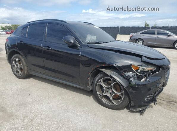 ZASFAKNN5J7C04848 2018 ALFA ROMEO STELVIO Black 